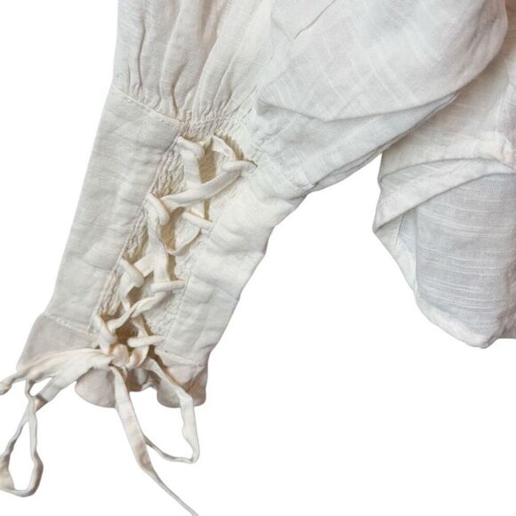 FREE PEOPLE Kiss Kiss Blouse in Ivory Laced Cuff NWT FLAW - Picture 8 of 11